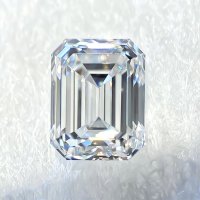 裸石　0.304ct G FLAWLESS エメラルドカット (GIA鑑定書付)