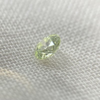 画像2: 裸石 0.241ct Fancy Light Yellow Green SI-2 中央宝石研究所ソーティング付