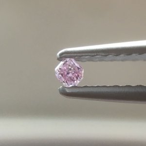 画像: 裸石 0.044ct FANCY PURPLE PINK(天然) SI-2 中央宝石研究所ソーティング付