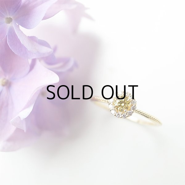 画像1: The RING Fancy Vivid Yellow  0.154ct SI2 中央宝石研究所ソーティング付 (1)