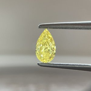 画像: 裸石 0.362ct FANCY VIVID YELLOW(天然) VS2 中央宝石研究所ソーティング付