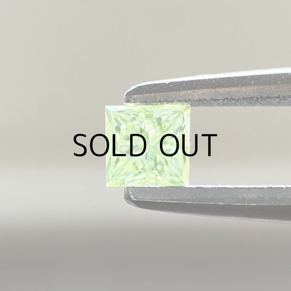 画像1: 裸石 0.140ct Fancy Yellow Green VS2中央宝石研究所ソーティング付 (1)