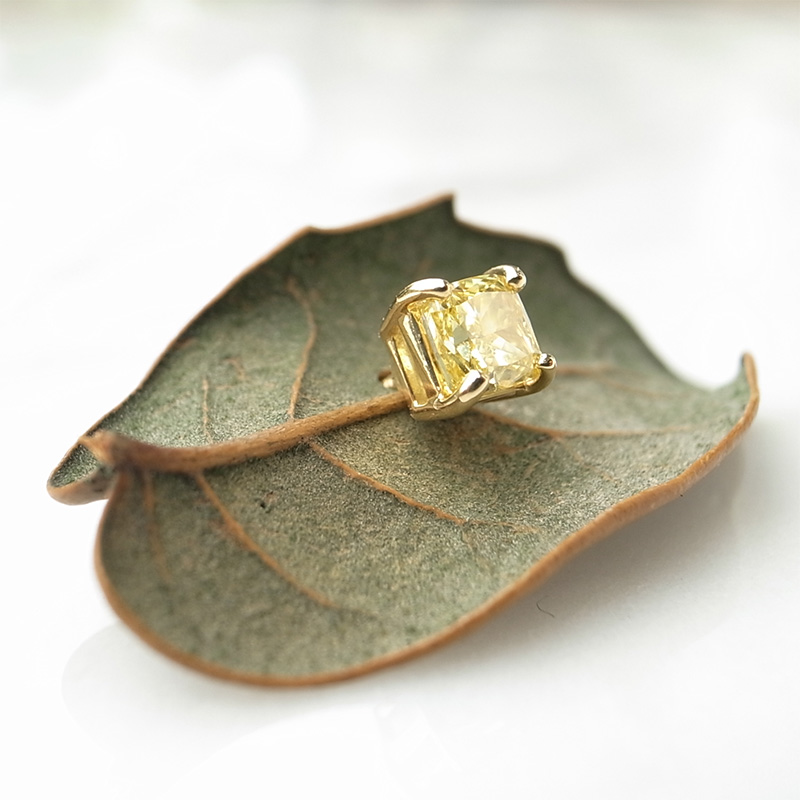 0.382ct V. Light Yellow VS-2 V.G MB